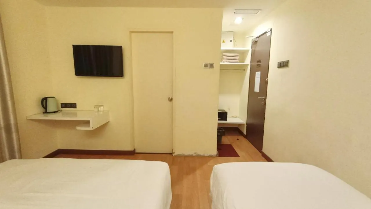 Oyo 90457 Borneo Eco-House Hashtag 12 Boutique Hotel Kota Kinabalu